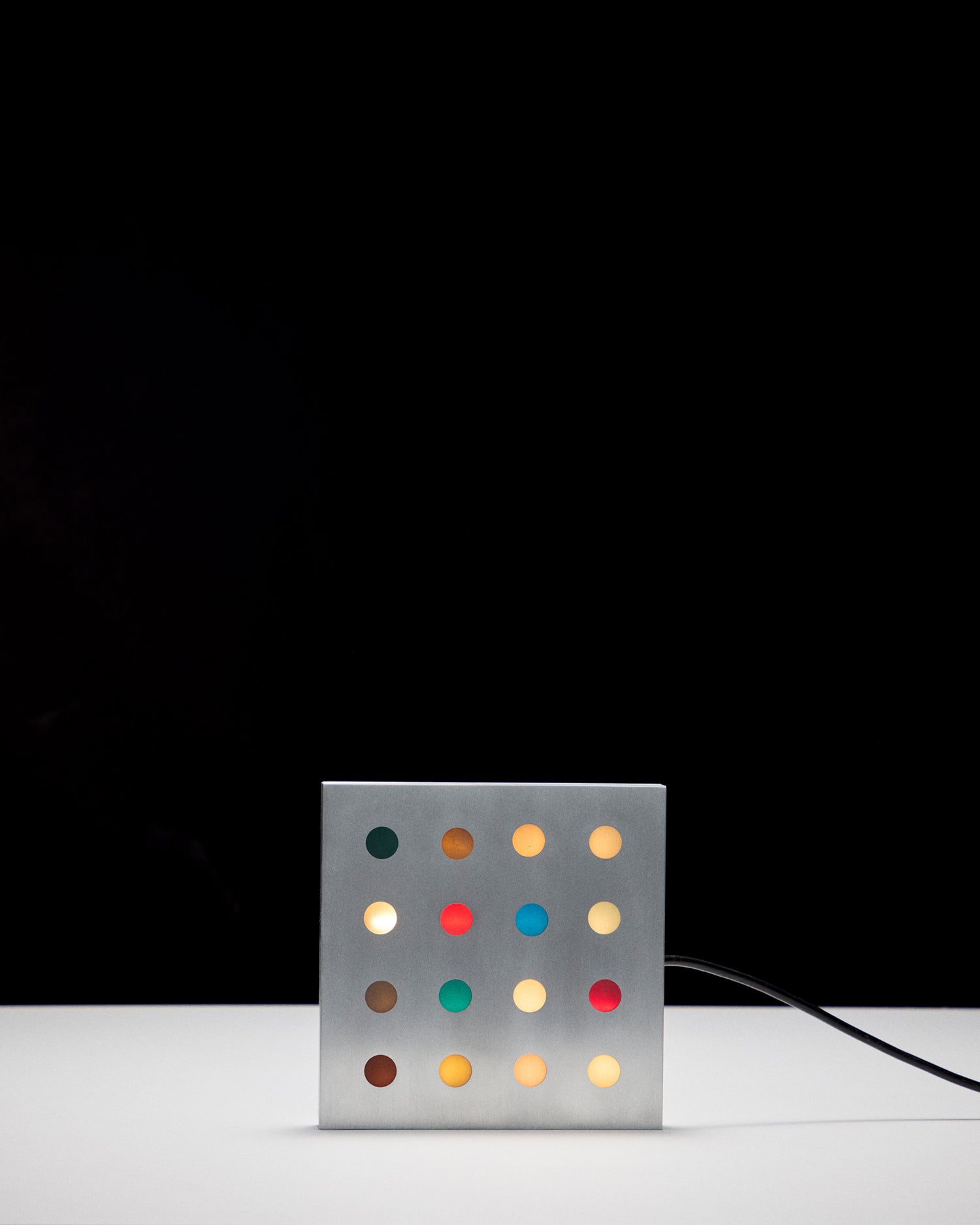 Dot Light Plate