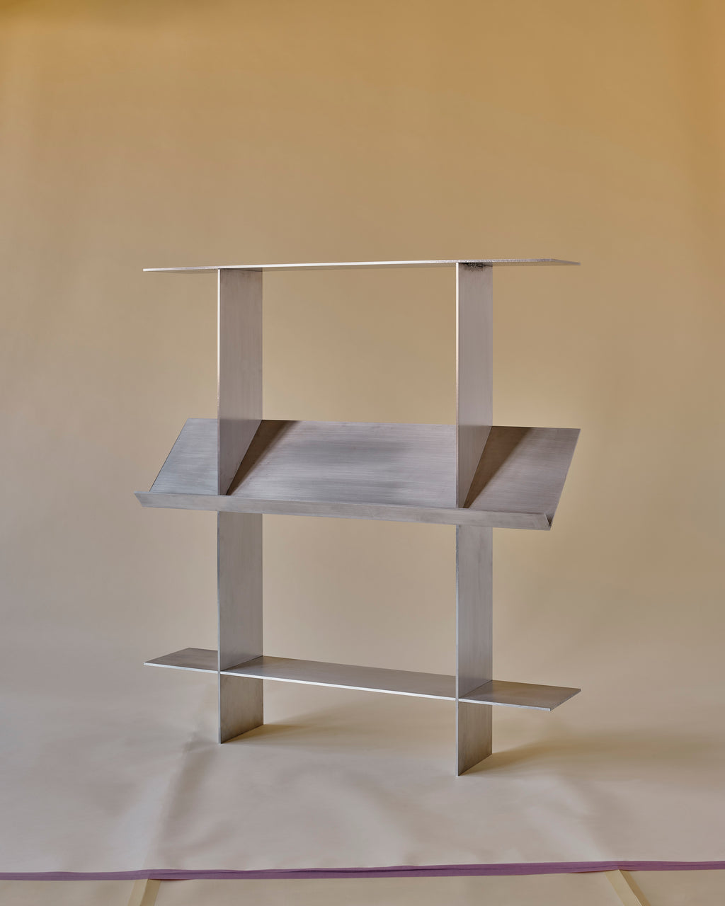 Domino Bookshelf Aluminum Angle 1