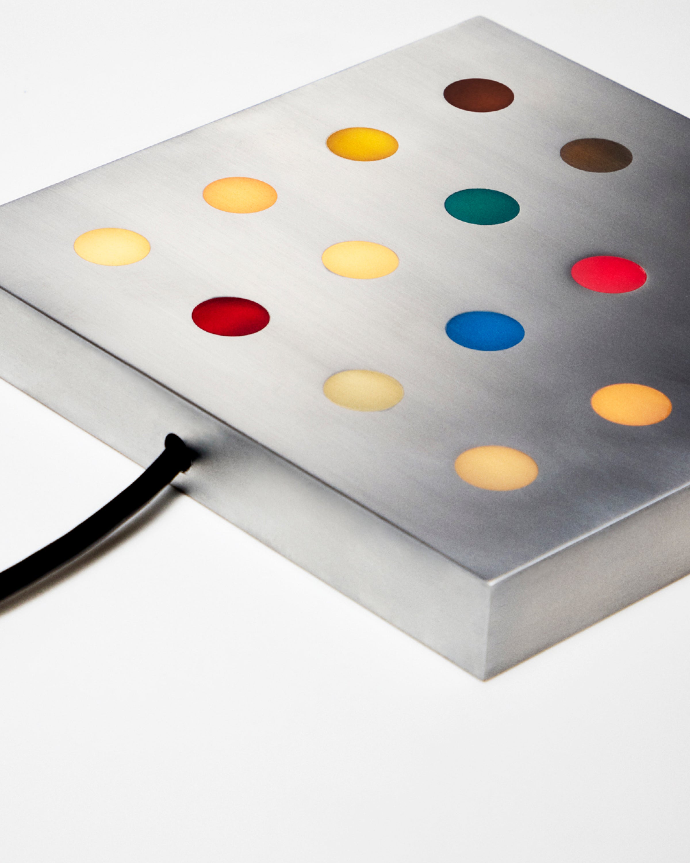 Dot Light — Plate | Mock Studio