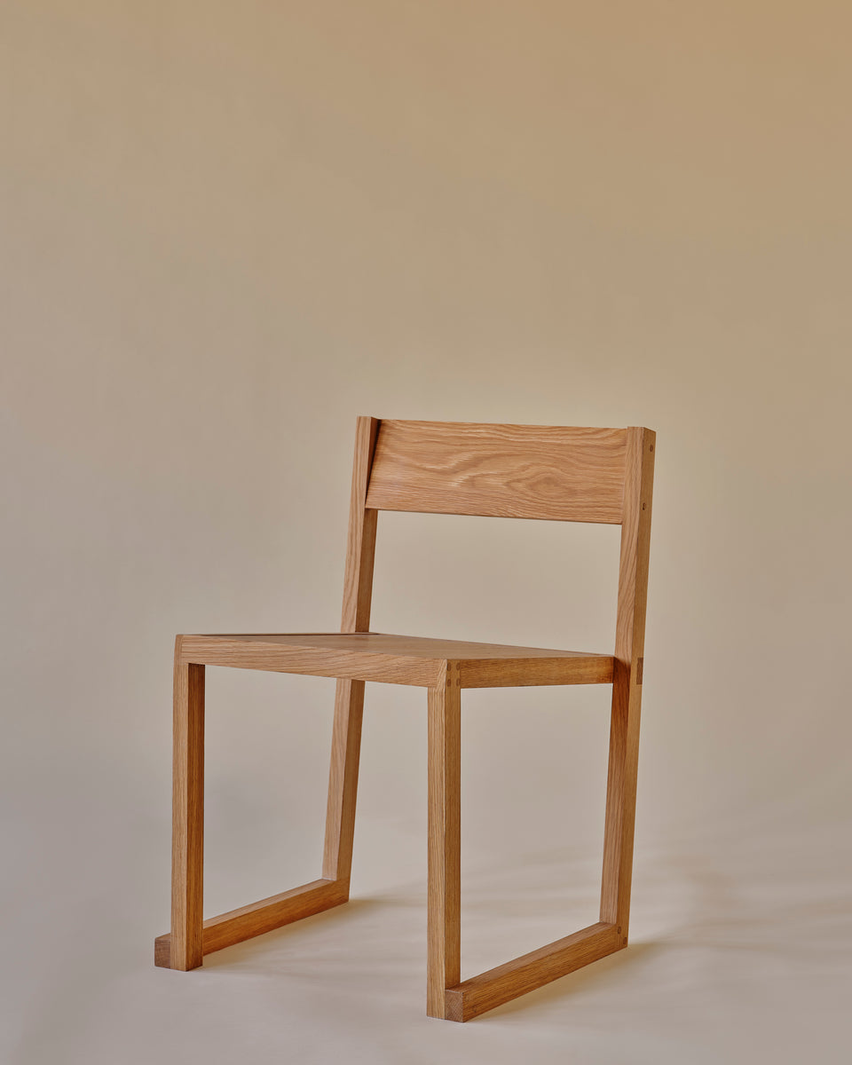Stacking Chair Oak Side 1